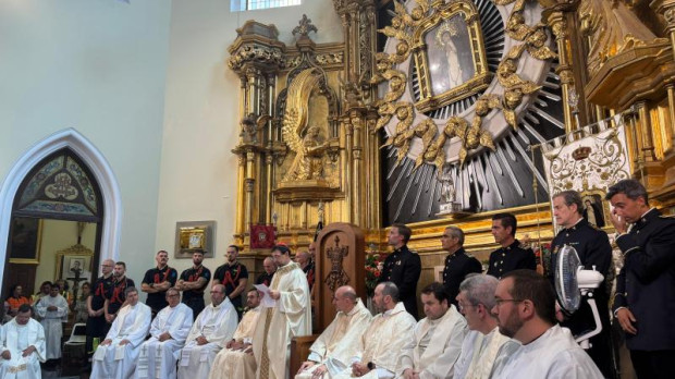 El cardenal Cobo durante la homilía
