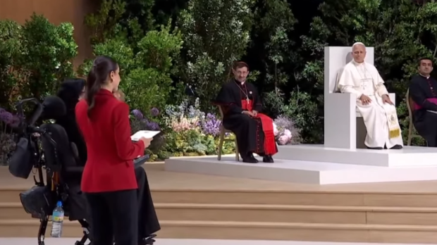 Teresa Perales con el Papa León XIV
