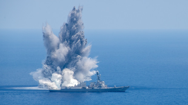 El futuro USS Ted Stevens (DDG 128) ha completado con éxito una dura prueba de choque de Buque Completo