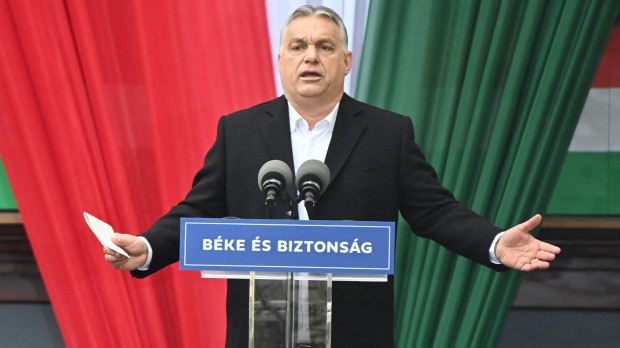 El primer ministro húngaro, Viktor Orbán, interviene en un mítin este viernes