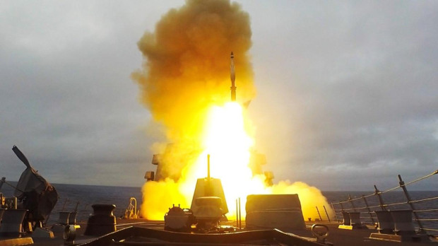 El destructor de misiles guiados USS Paul Ignatius (DDG 117) de la clase Arleigh Burke disparó con éxito un interceptor Standard Missile-3 (SM-3) para atacar un objetivo de misiles balísticos en2021 con la OTAN