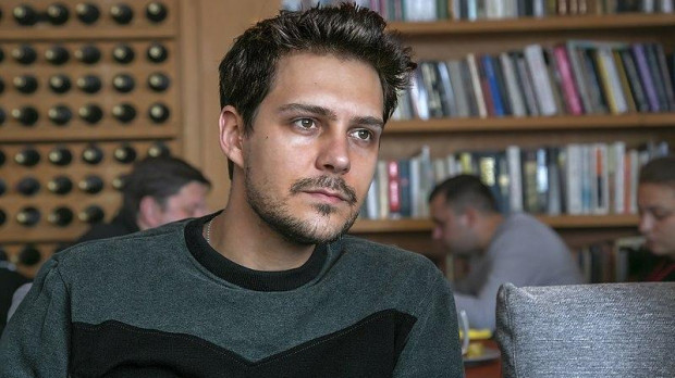 El actor Milos Bikovic