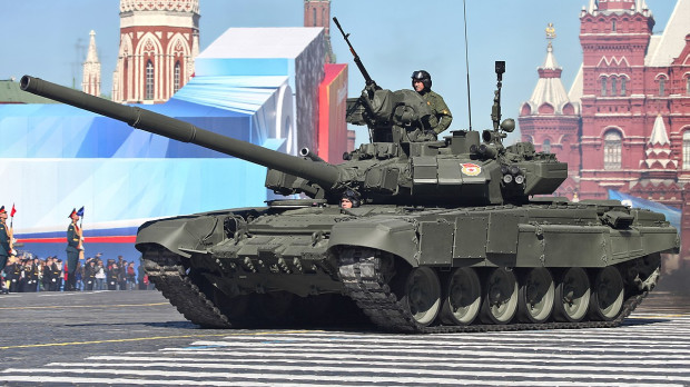 Un tanque T-90 en Moscú durante el desfile del Día de la Victoria en 2013