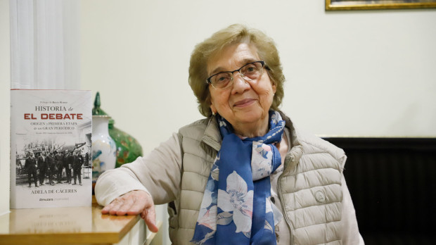 Adela de Cáceres, autora de 'Historia de El Debate'