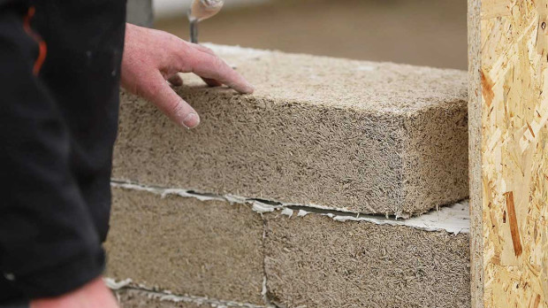 Un nuevo bloque aislante promete reducir 30% el consumo energético y transformar la construcción sostenible