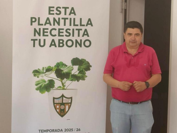 El presidente del Córdoba Patrimonio, José García Román, presenta la campaña de abonados para la 25/26