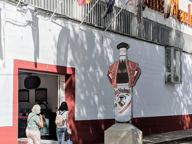 Sede de la empresa destiladora del Anís Machaquito