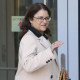 Cristina de Frutos, directora de orquesta, entrando a declarar ante el juez por el caso del hermano de Sánchez