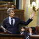 Alberto Núñez Feijóo se dirige a Francina Armengol tras cerrarle el micrófono