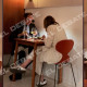 Pilar Alegría junto Francesc Vallès cenando en el restaurante Na Num