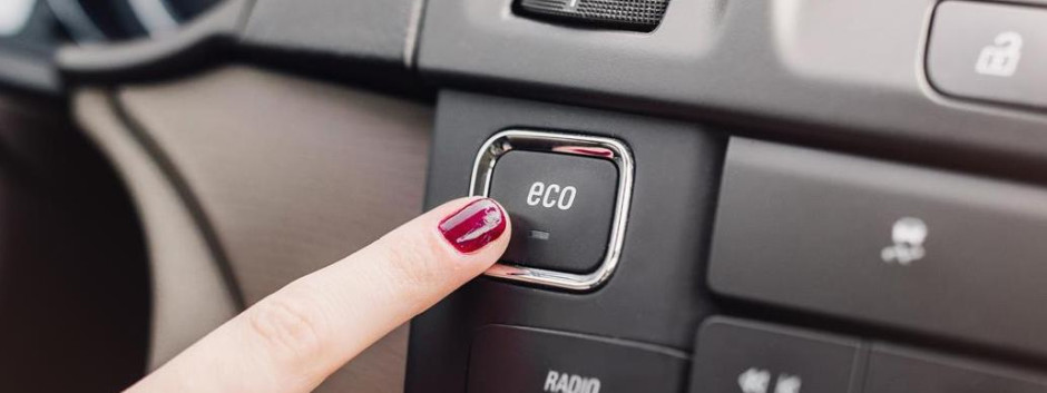 ECO, el botón que te hace ahorrar gasolina pero puede romper tu coche