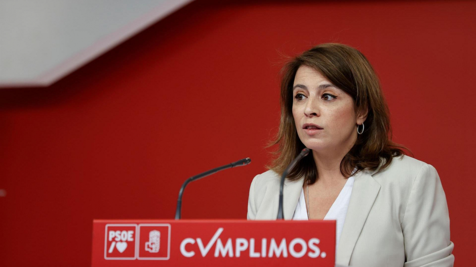 La vicesecretaria general del PSOE, Adriana Lastra, ofrece una rueda de prensa en la sede del partido en Madrid, este viernes