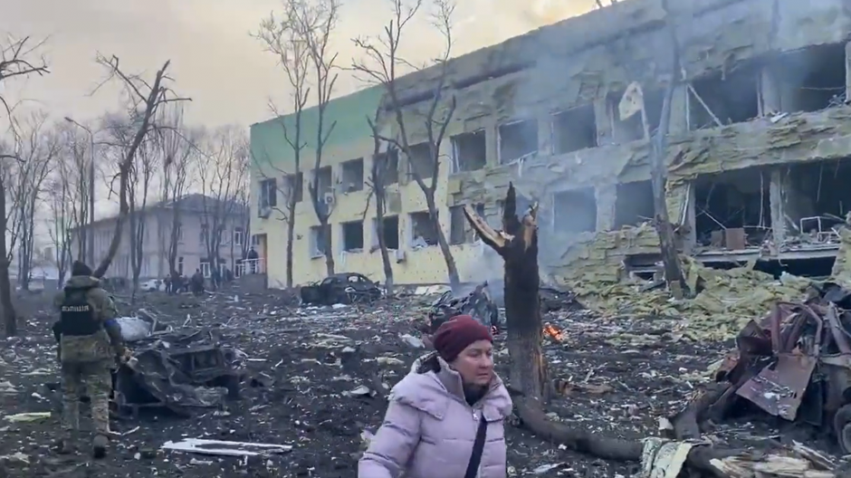 El hospital materno-infantil de Mariúpol arrasado tras el bombardeo ruso