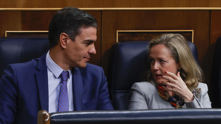 Pedro Sánchez y Nadia Calviño este miércoles en el Congreso