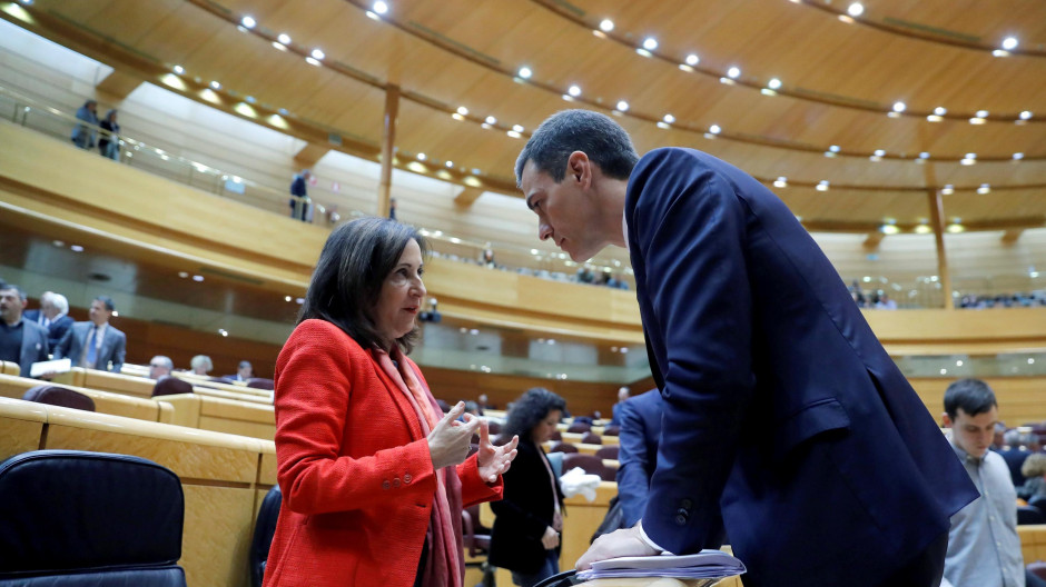 Margarita Robles y Pedro Sánchez en una imagen de archivo