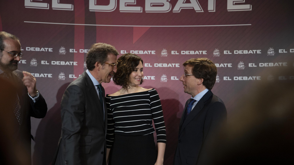 Alberto Núñez Feijóo, Isabel Díaz Ayuso y José Luis Martínez Almeida en el acto de El Debate