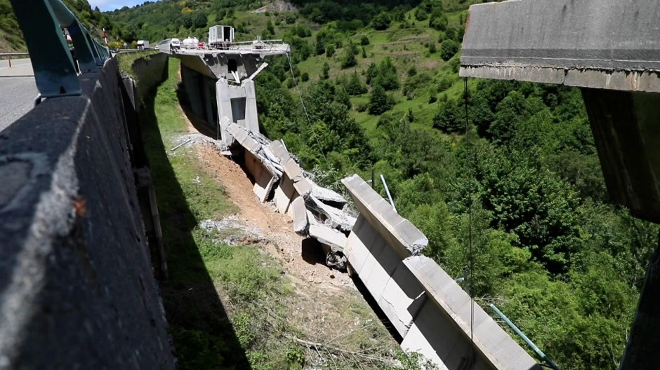 Cae parte de un viaducto en obras de la A-6, entre León y Pedrafita (Lugo)