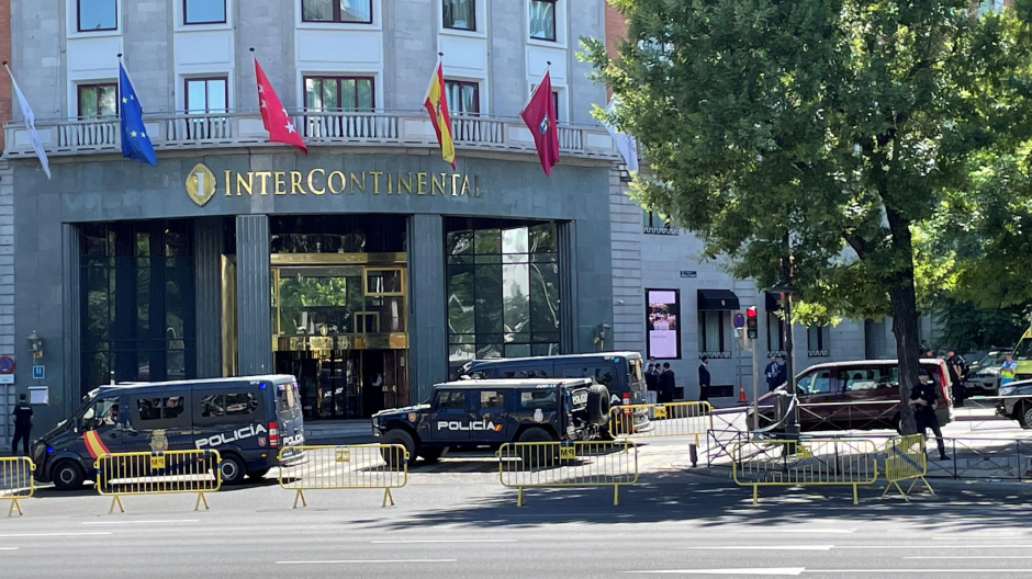 Hotel Intercontinental custodiado por la Policía Nacional