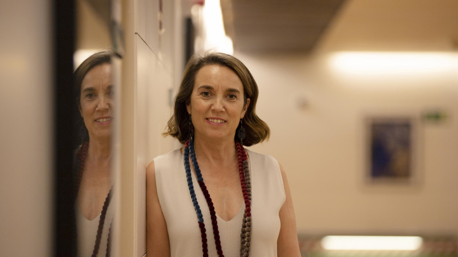 Cuca Gamarra en los pasillos del Congreso de los Diputados