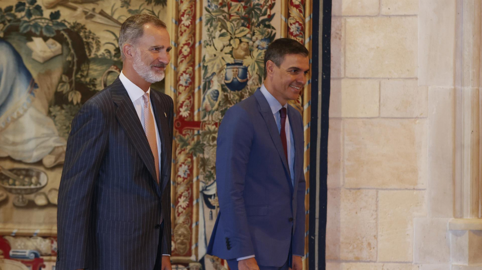 El rey Felipe VI y el presidente del Gobierno, Pedro Sánchez en Palma