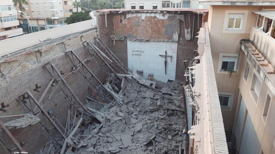 El techo de la capilla se ha derrumbado a primera hora sin dejar daños personales