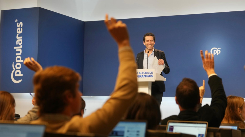Borja Sémper en su primera rueda de prensa tras ser nombrado portavoz de campaña