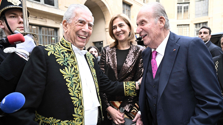 Así ha sido el encuentro entre el Rey Juan Carlos y Mario Vargas Llosa