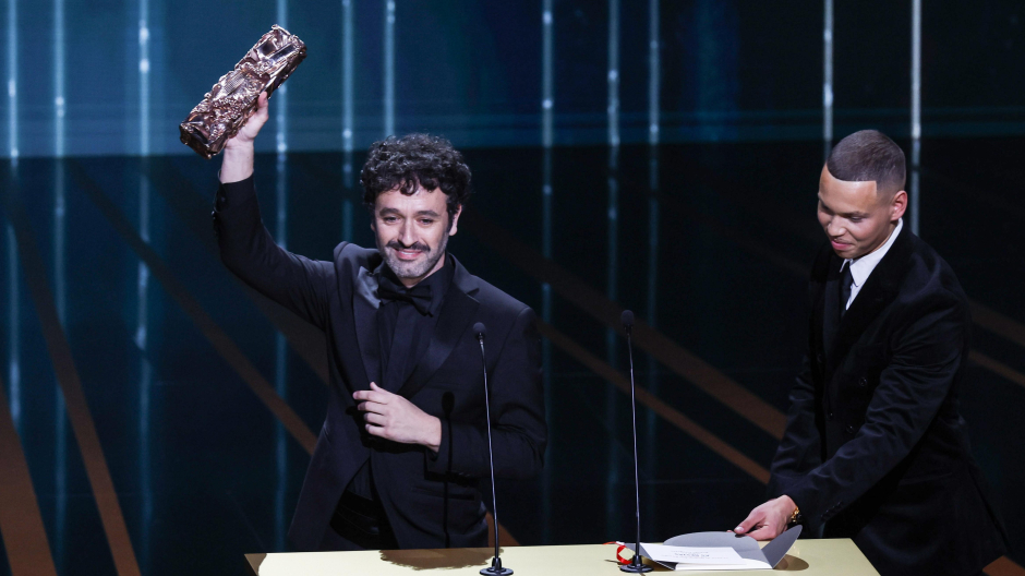 El director español Rodrigo Sorogoyen recoge el César
