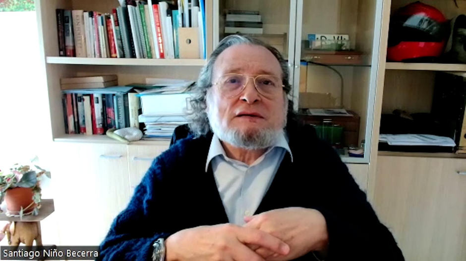 Santiago Niño Becerra: «Cada vez hay más signos de que la economía no va bien»