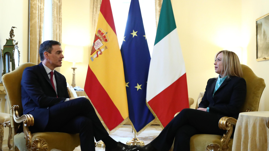 Pedro Sánchez y la primera ministra italiana, Giorgia Meloni