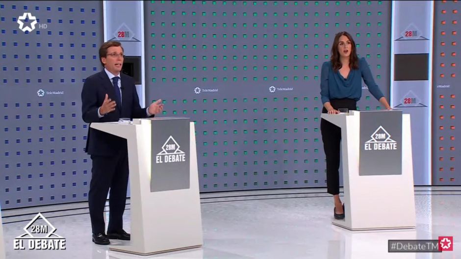 El alcalde y candidato a la reelección, José Luis Martínez Almeida, y la candidata de Más Madrid, Rita Maestre