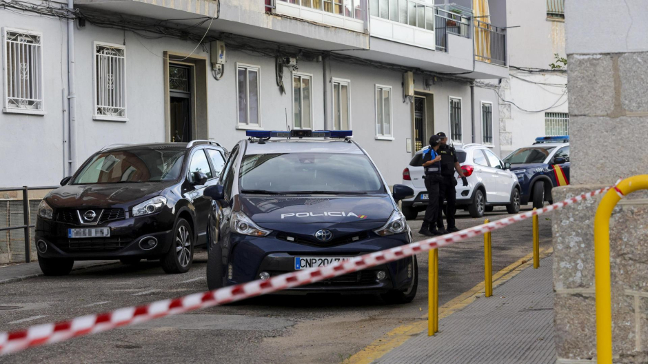 Cordón policial en el lugar del asesinato en Béjar