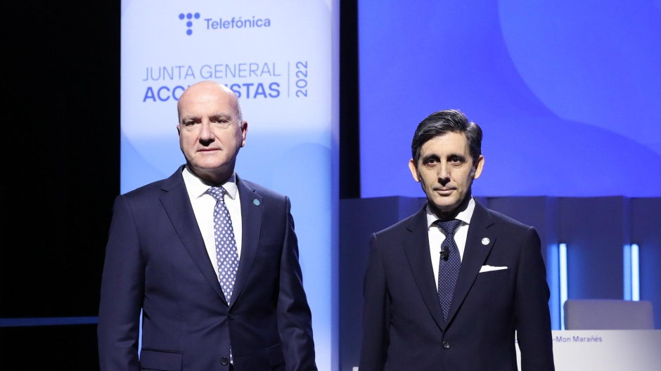 El consejero delegado de Telefónica, Ángel Vilá Boix (izda.), y el presidente de Telefónica, José María Álvarez-Pallete.