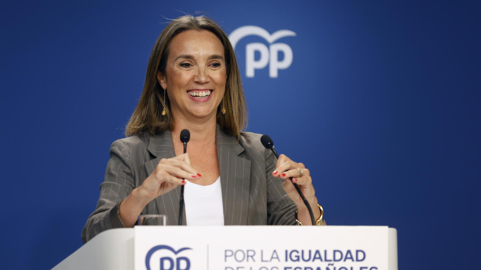 La secretaria general del PP, Cuca Gamarra, da una rueda de prensa en la sede del partido en Madrid