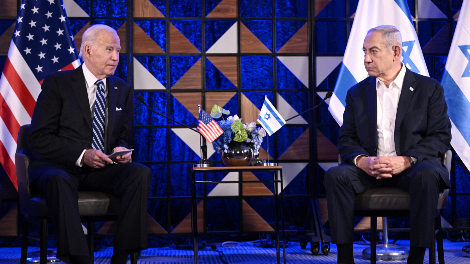 El presidente Joe Biden junto al Primer Ministro Benjamín Netanyahu