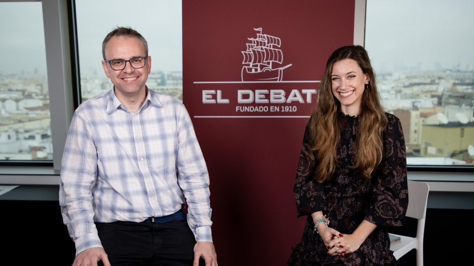 Jorge Aznal y Cristina Blanco en la redacción de El Debate