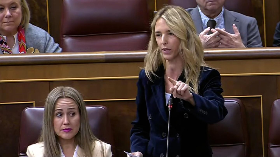 Cayetana Álvarez de Toledo retrata al PSOE de Sánchez por sus pactos con Bildu y con Puigdemont