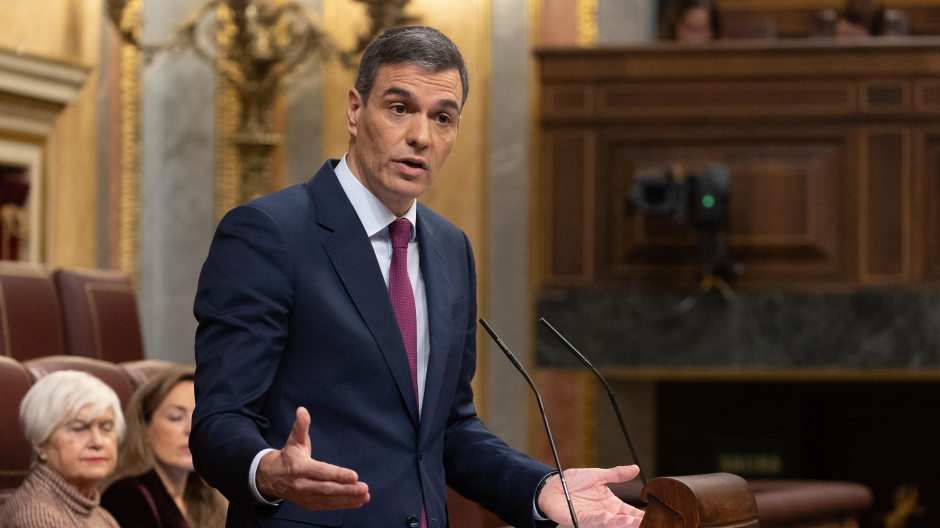 Pedro Sánchez interviene durante un pleno en el Congreso de los Diputados
