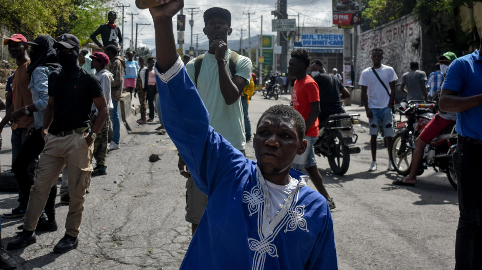 Violentas protestas en Haití contra Henry