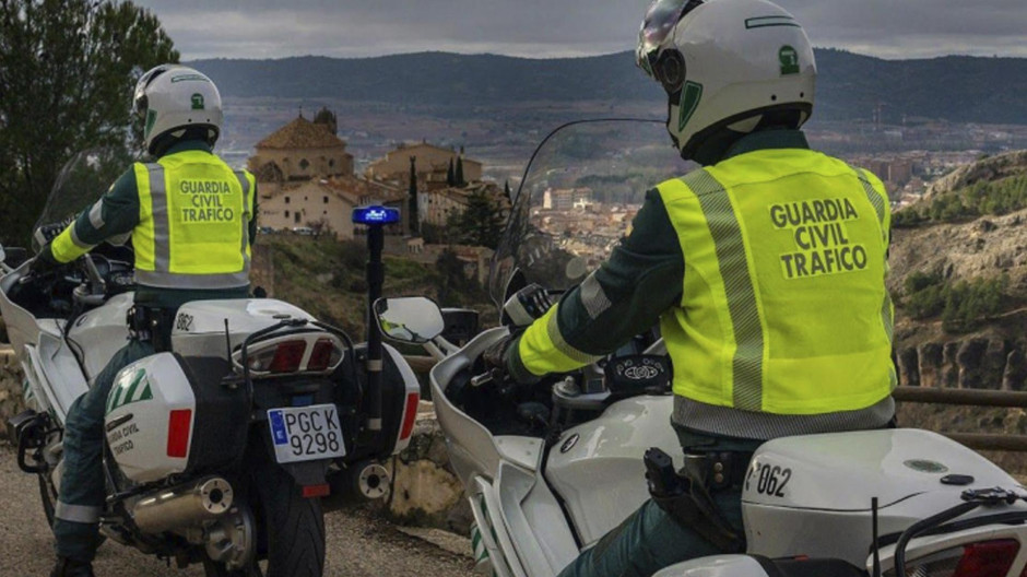 El Supremo tumba la expulsión de la Guardia Civil de Tráfico de Navarra que impuso Bildu a Sánchez