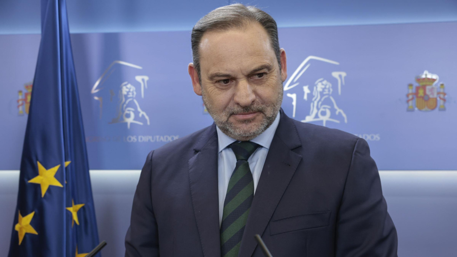 El ex ministro, José Luis Ábalos, comparece ante la prensa para trasladar su salida al Grupo Mixto