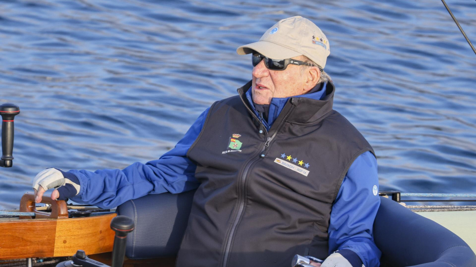 El Rey Juan Carlos tiene previsto viajar una vez al mes a Galicia para participar en las regatas
