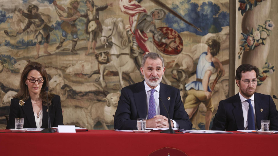 El Rey durante la asamblea anual de la Diputación de la Grandeza y Títulos del Reino