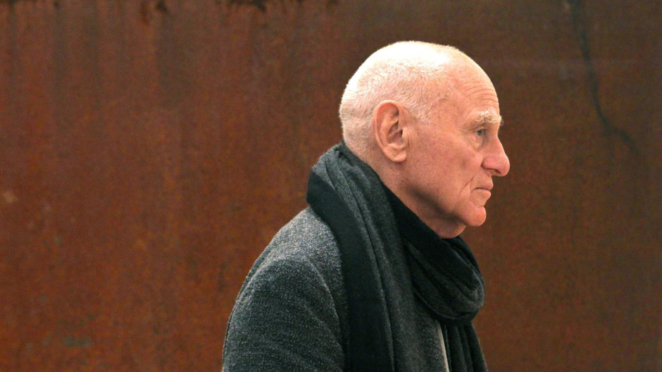 El escultor estadounidense Richard Serra