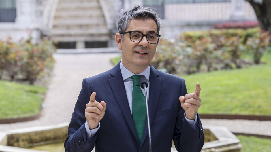 Bolaños atiende a los medios tras el acuerdo con los sindicatos de ...