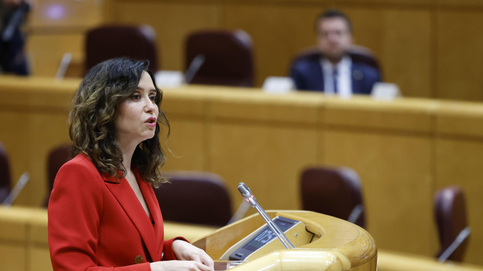 Ayuso interviene el en Senado durante el debate de la ley de amnistía ante la mirada de Aragonès