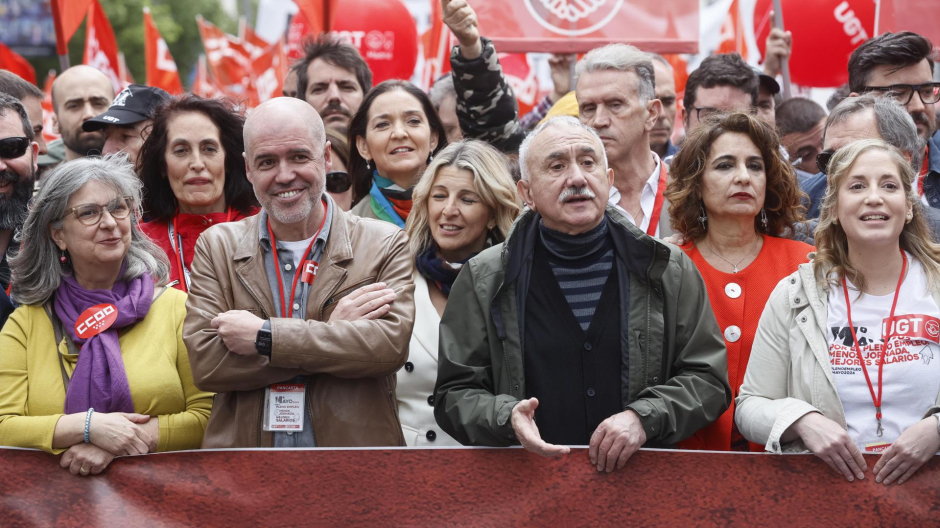 Los secretarios generales de CCOO, Unai Sordo, y UGT, Pepe Álvarez, encabezan la manifestación convocada en Madrid