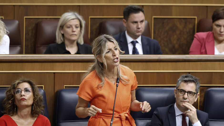 Yolanda Díaz manda «a la mierda» a Feijóo en el Congreso tras la respuesta de Sánchez