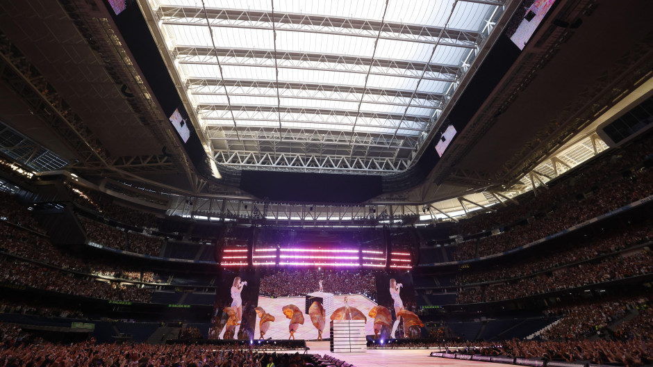 Taylor Swift alucina con la acústica del Bernabéu: "¡Os quiero!"