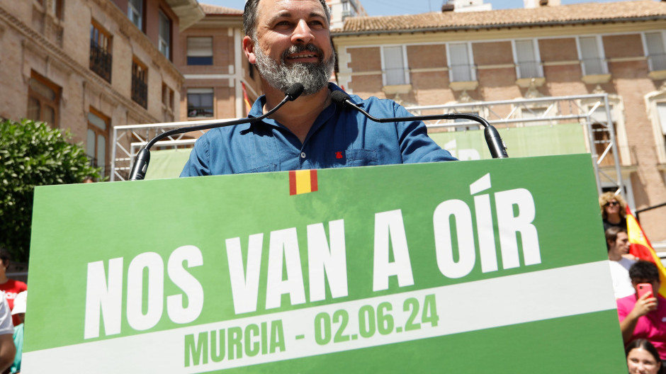 EuropaPress_6003809_lider_vox_santiago_abascal_interviene_acto_campana_vox_plaza_julian_romea